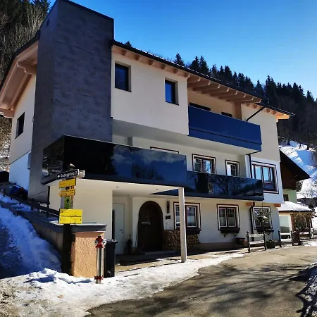 Anton アパート *