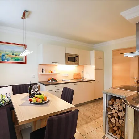 Anton Apartment *