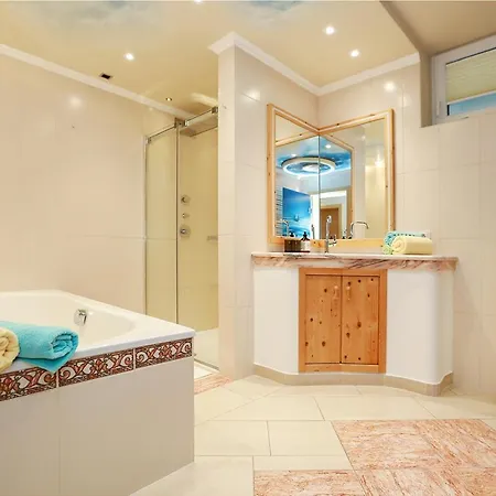 Anton アパート *